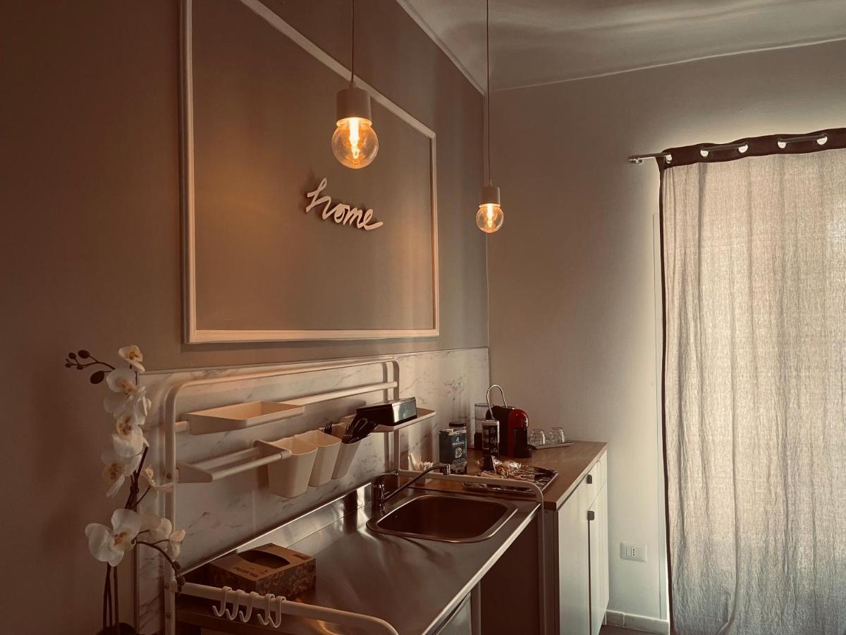 Palazzo Berardi Bed & Breakfast Taranto Ngoại thất bức ảnh