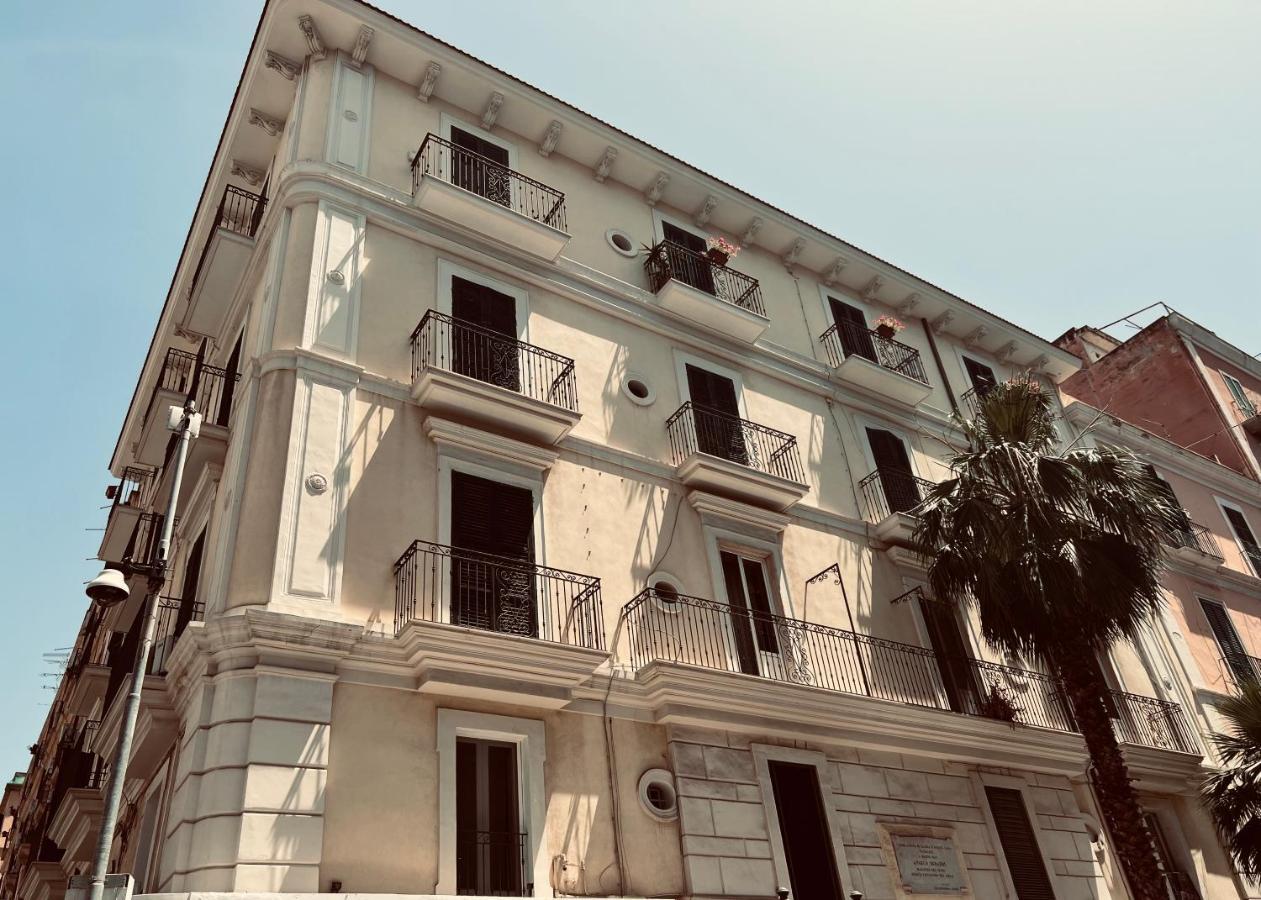 Palazzo Berardi Bed & Breakfast Taranto Ngoại thất bức ảnh