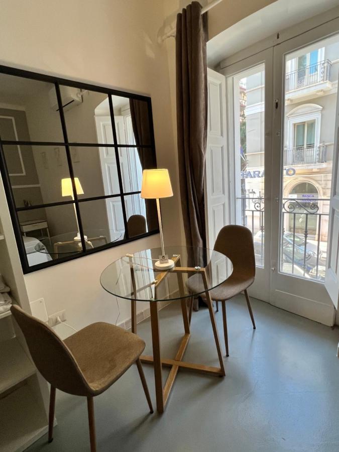 Palazzo Berardi Bed & Breakfast Taranto Ngoại thất bức ảnh