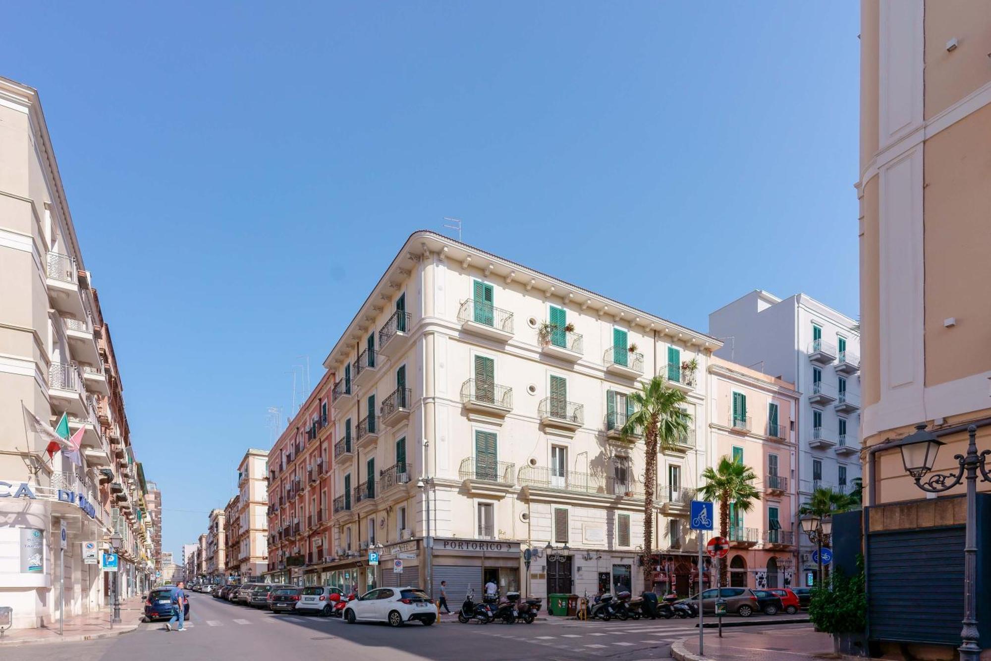Palazzo Berardi Bed & Breakfast Taranto Ngoại thất bức ảnh