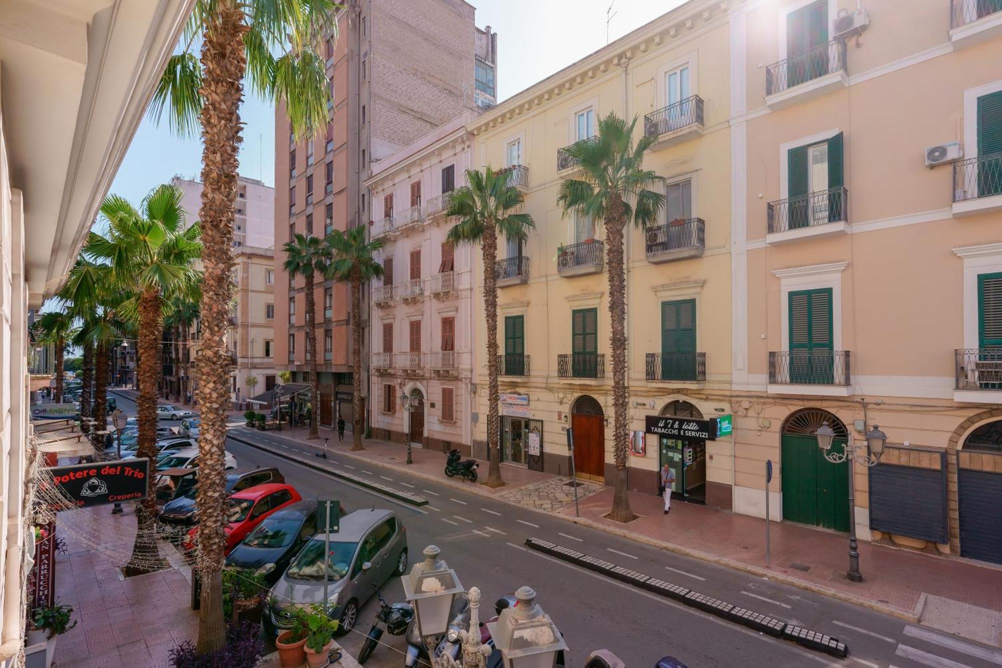 Palazzo Berardi Bed & Breakfast Taranto Ngoại thất bức ảnh