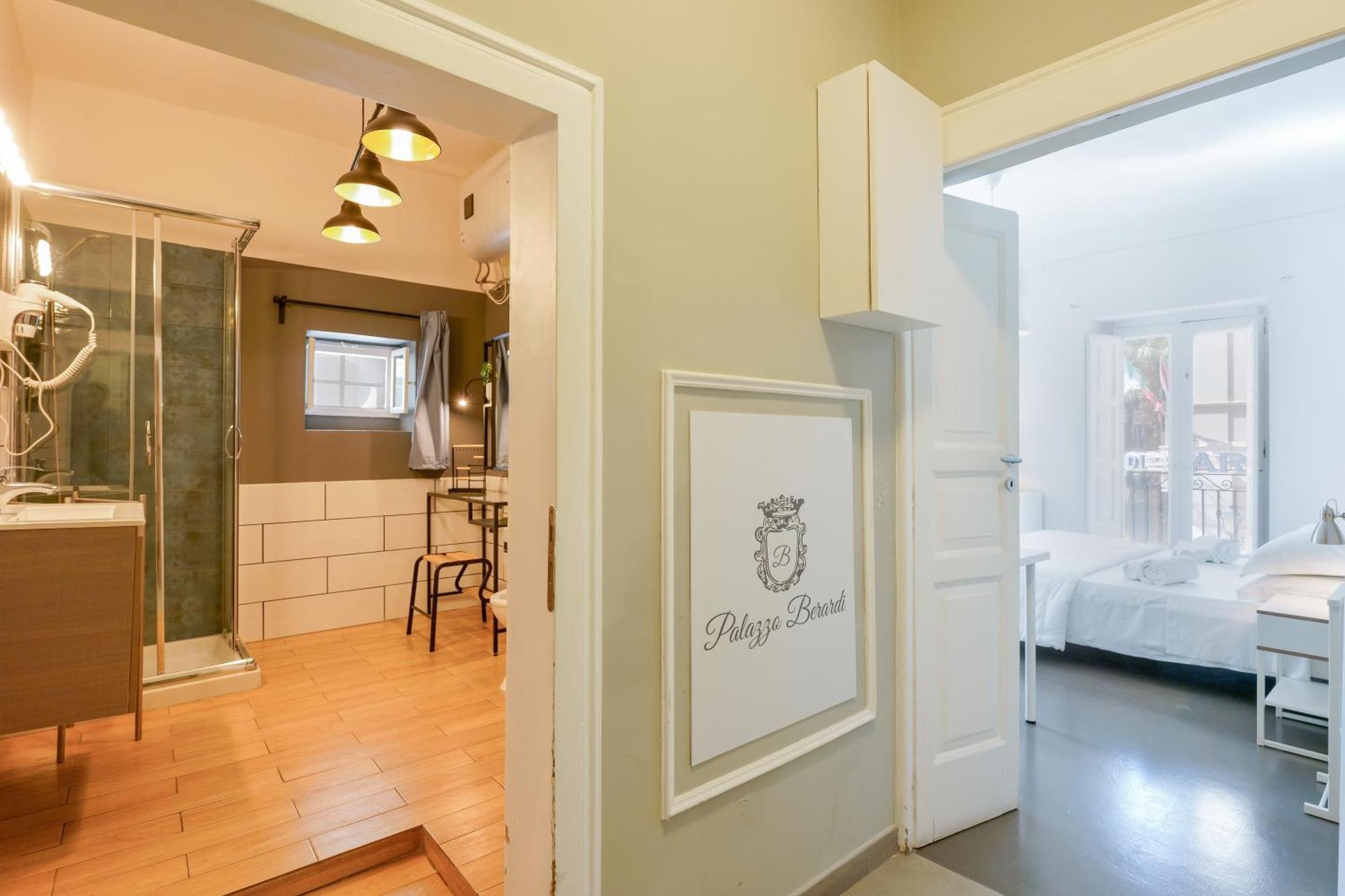 Palazzo Berardi Bed & Breakfast Taranto Ngoại thất bức ảnh